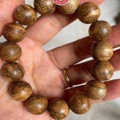 Vòng tay trầm hương