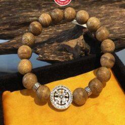 Vòng tay trầm hương